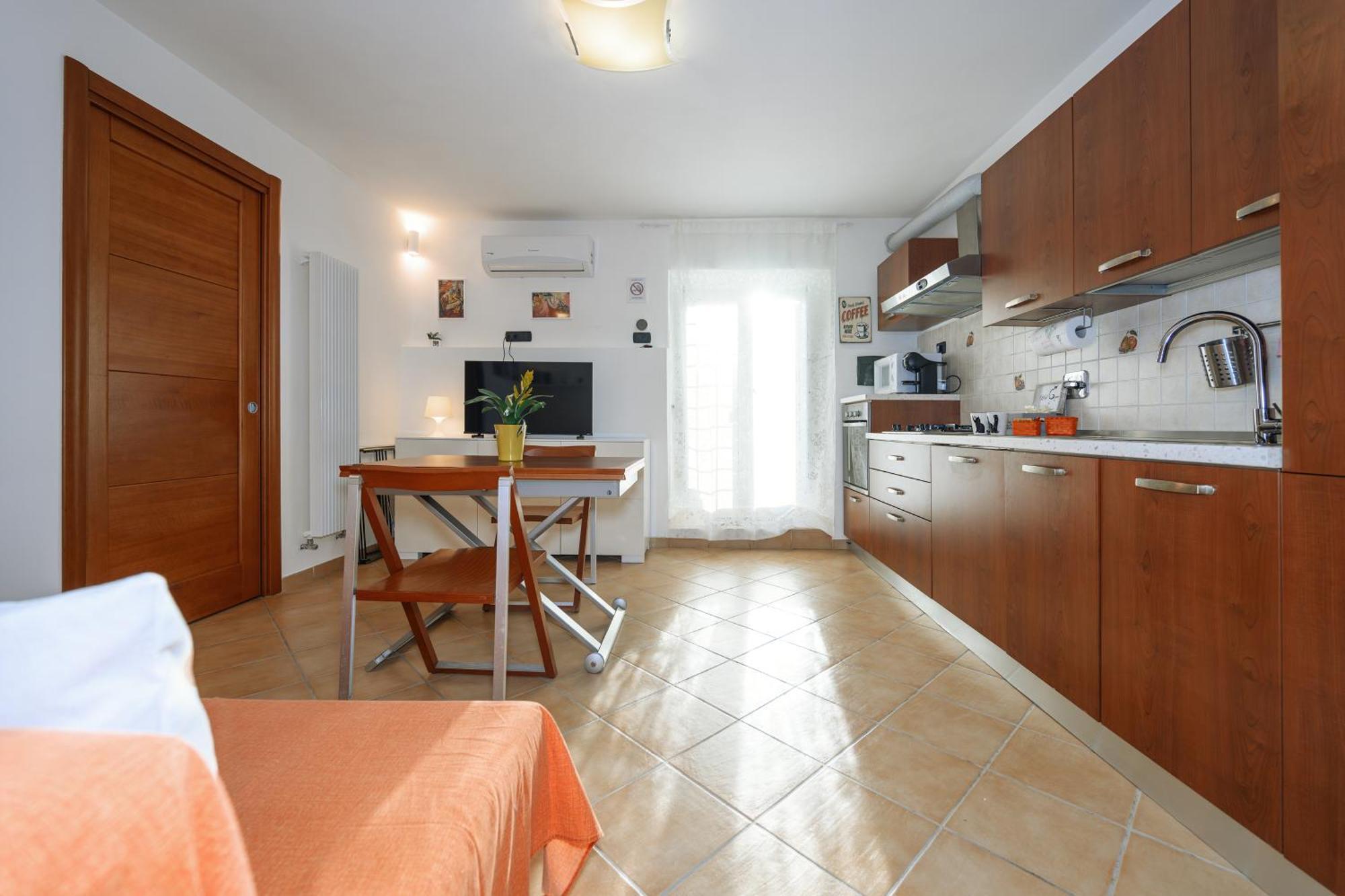 Zizi House Apartment